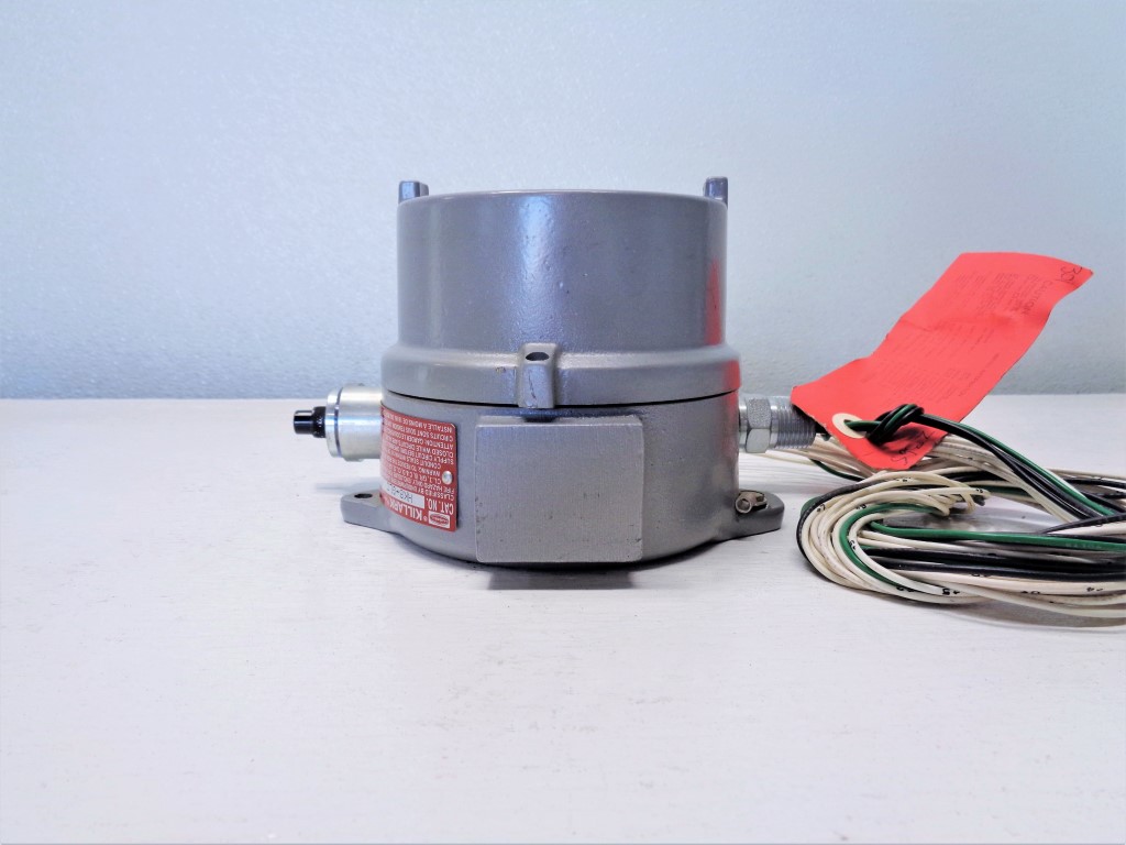 Metrix Vibration Switch 5512-301 in a Hubbell Killark Enclosure HKB-GLC